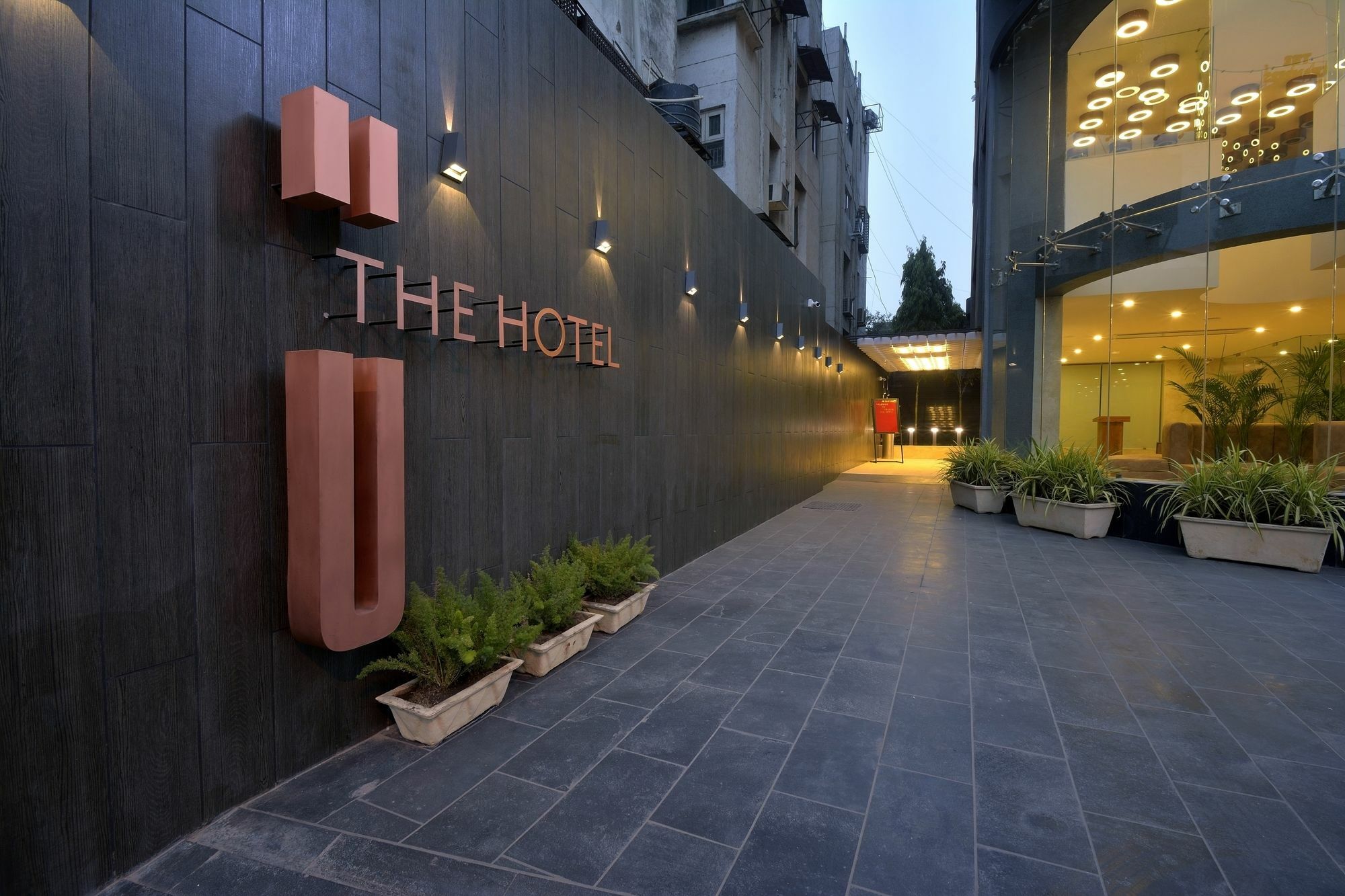 Urbane The Hotel Ahmadabad Zewnętrze zdjęcie